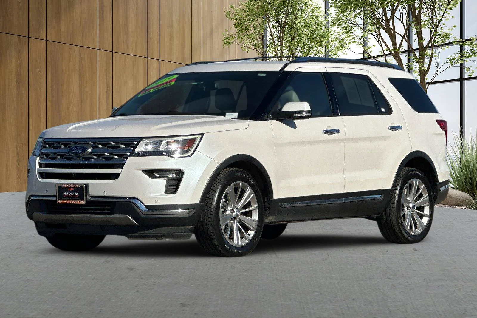 Used 2019 White Ford Limited image 8
