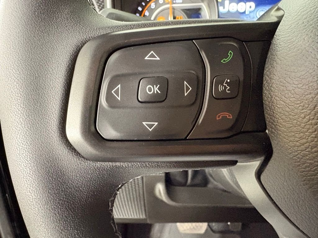 New 2026 Black Clearcoat Jeep Mojave image 23