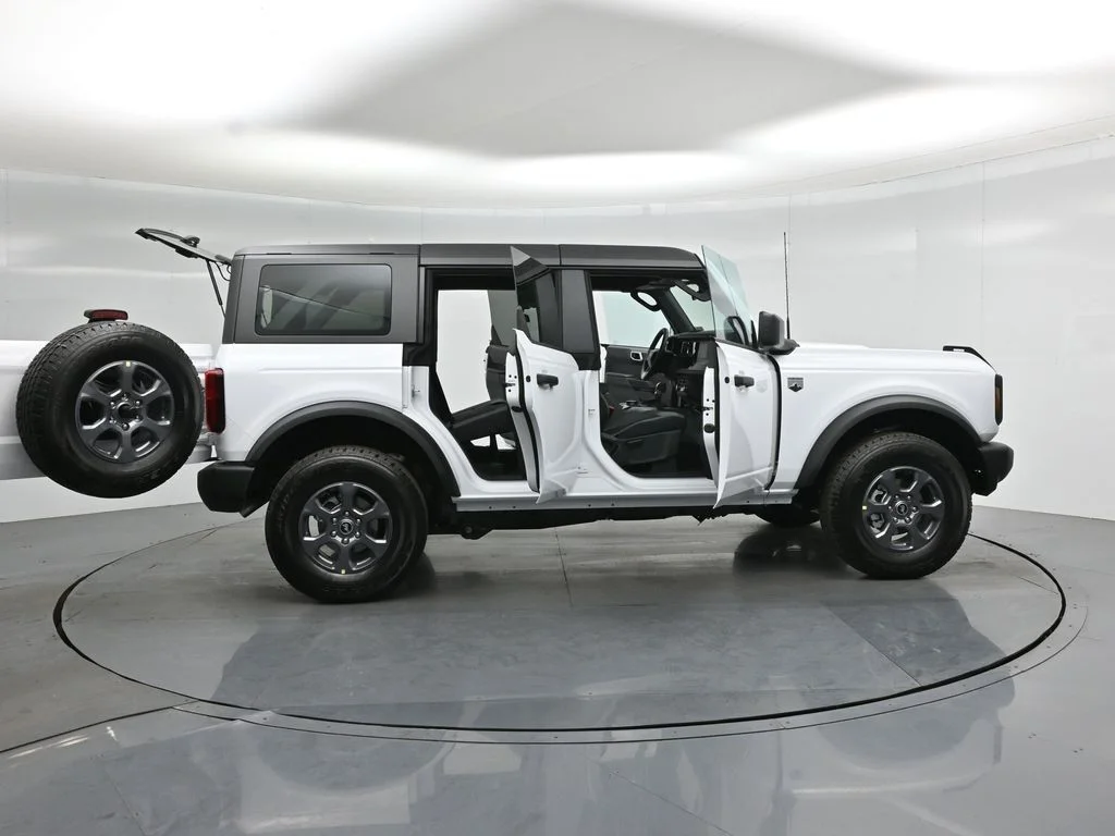 New 2026 White Ford Big Bend image 4