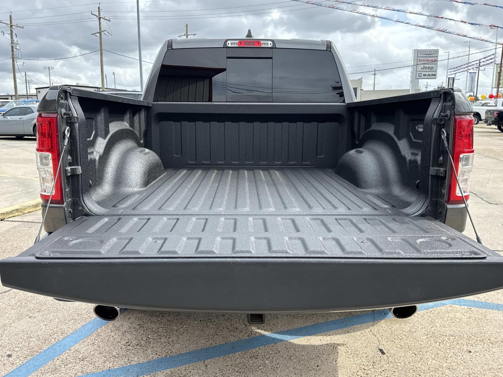 Used 2022 Granite Crystal Metallic Clearcoat Ram Big Horn image 8