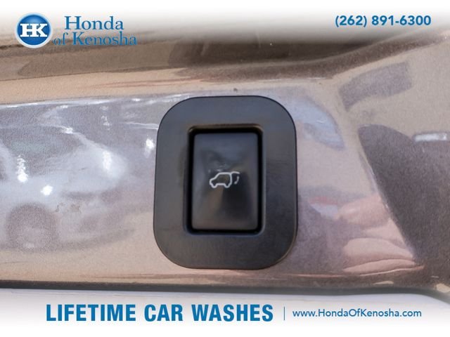 Used 2015 Predawn Gray Mica Toyota XLE image 26