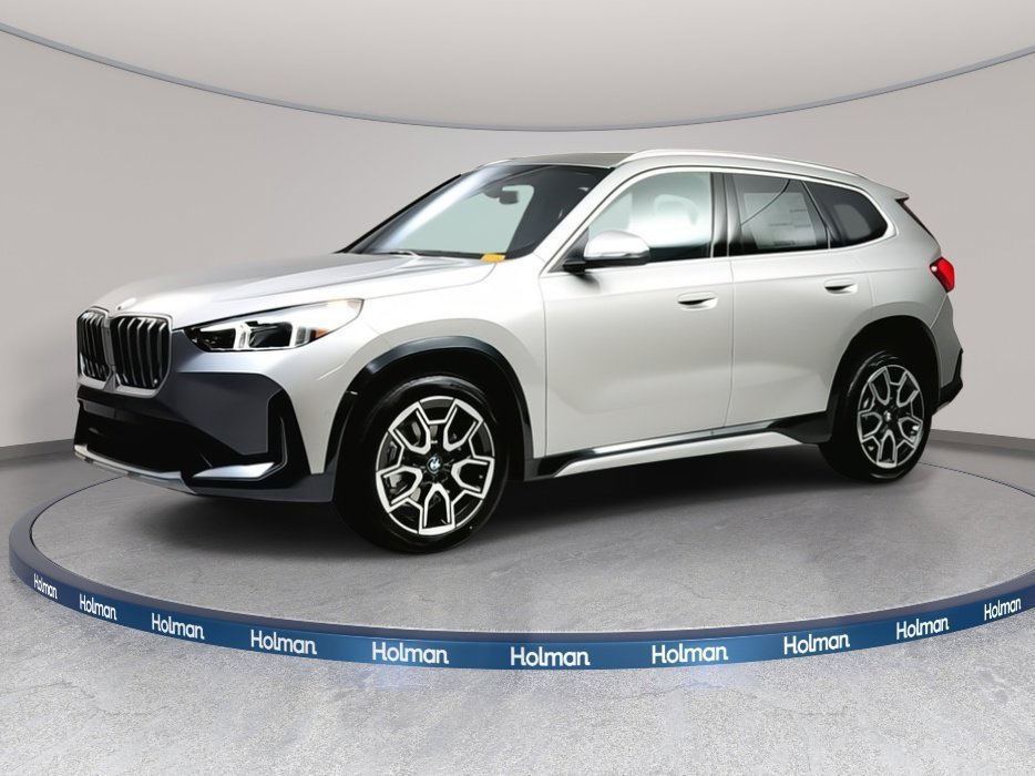Used 2026 Space Silver Metallic BMW xDrive28i image 1