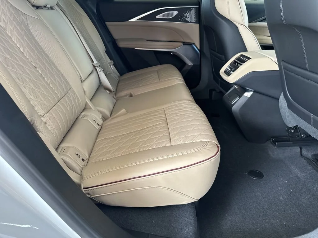 2026 Cadillac LYRIQ Signature Sport - Photo 31