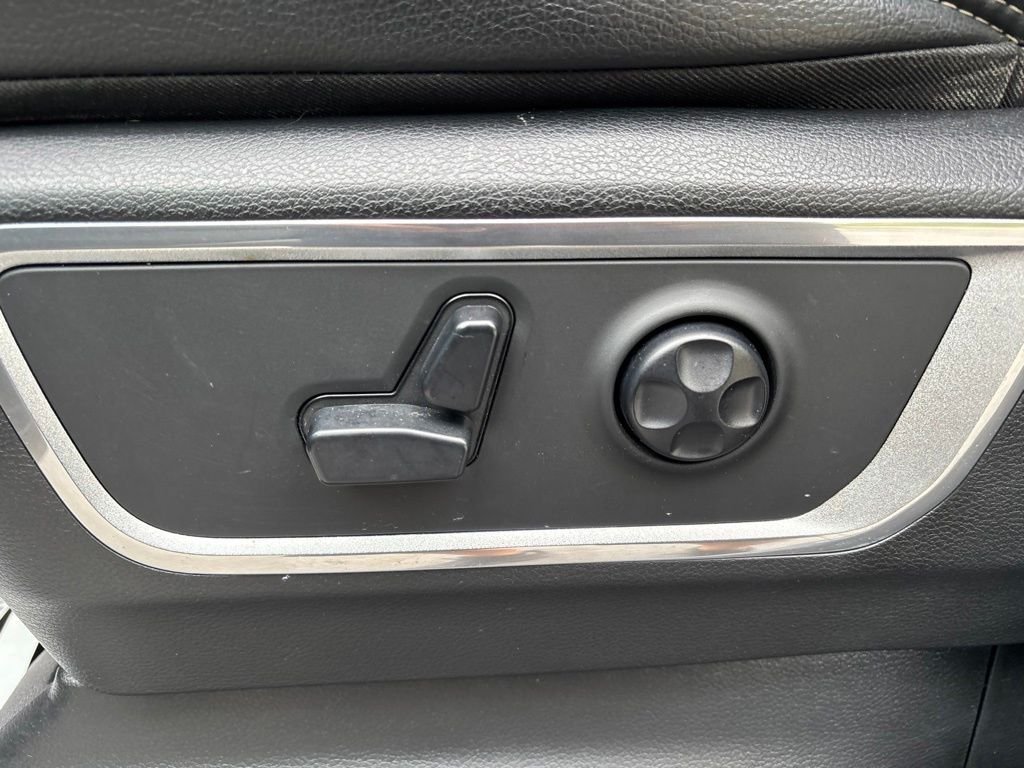 Used 2020 Silver Ram Laramie image 25