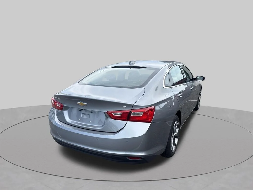 Used 2024 Sterling Gray Metallic Chevrolet LT image 8