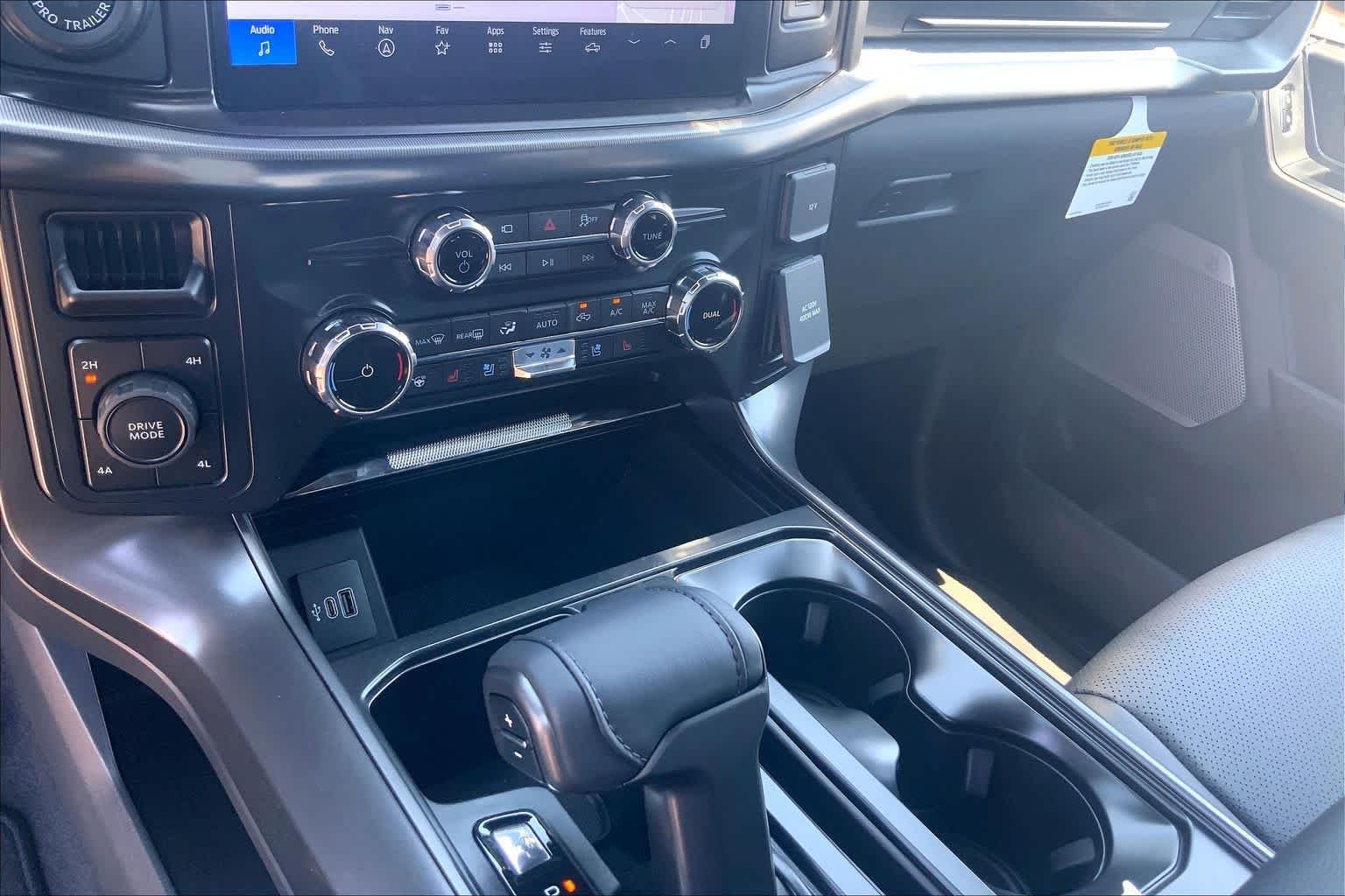 New 2026 Agate Black Metallic Ford Lariat® image 19