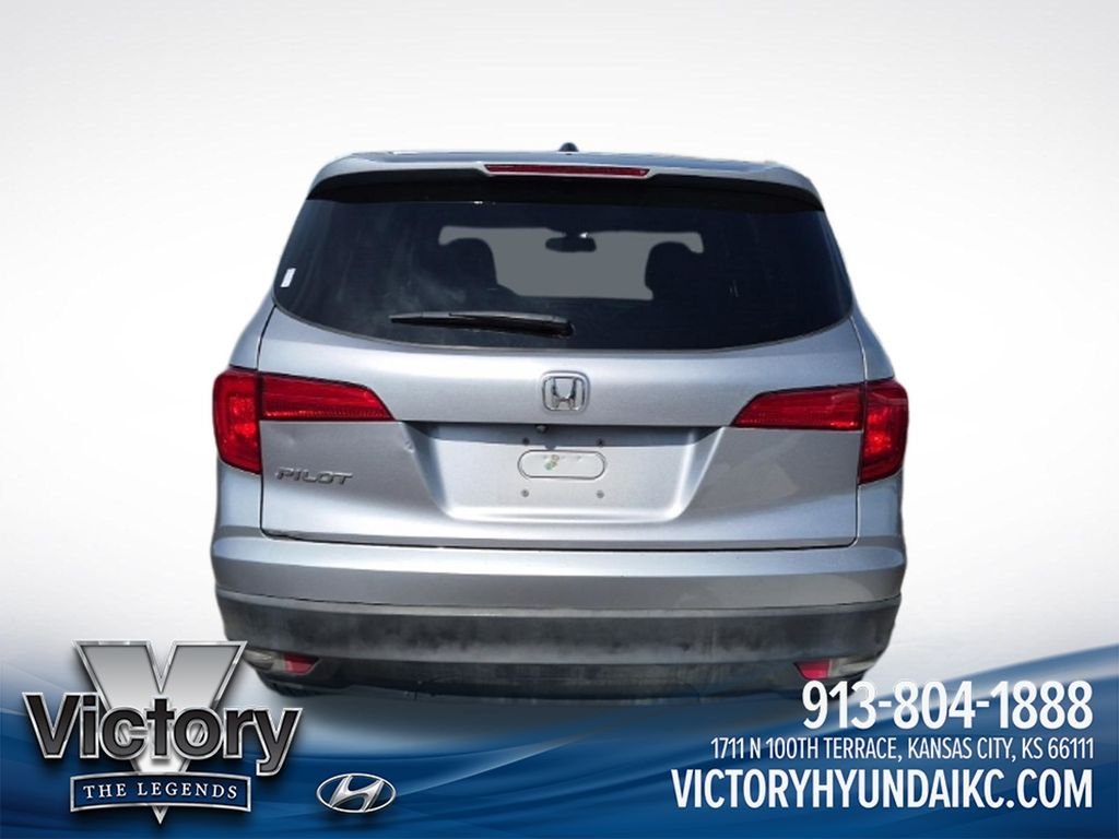 Used 2017  Honda EX-L image 6