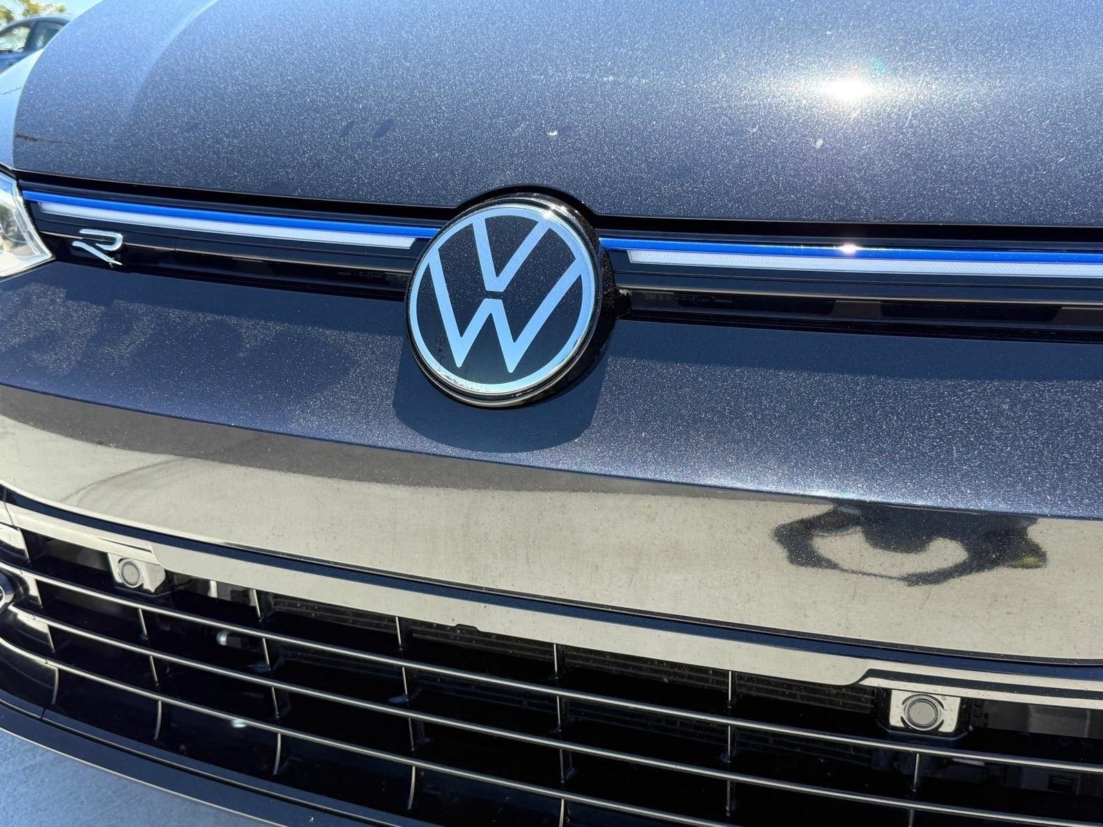 Used 2024 Deep Black Pearl Volkswagen 4Motion image 15