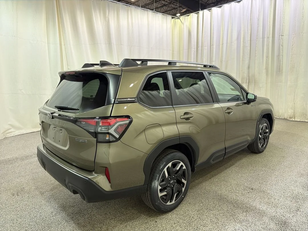 New 2026 Autumn Green Metallic Subaru Limited Hybrid image 8