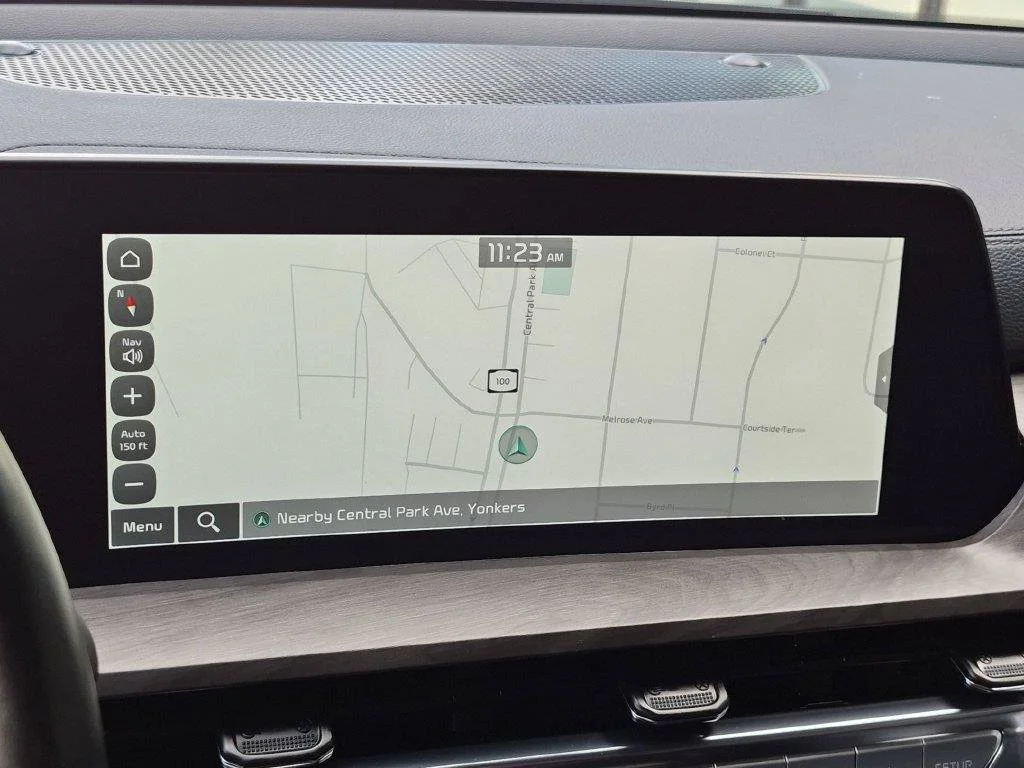 Used 2025 Green Kia SX-Prestige X-Line image 21