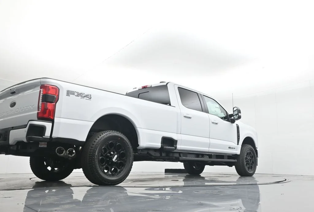 New 2026 Oxford White Ford Lariat image 46