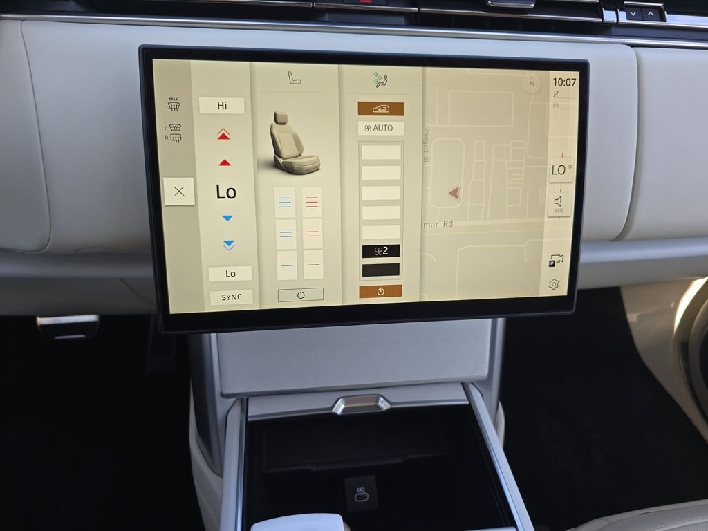 2025 Land Rover Range Rover SV - Photo 24