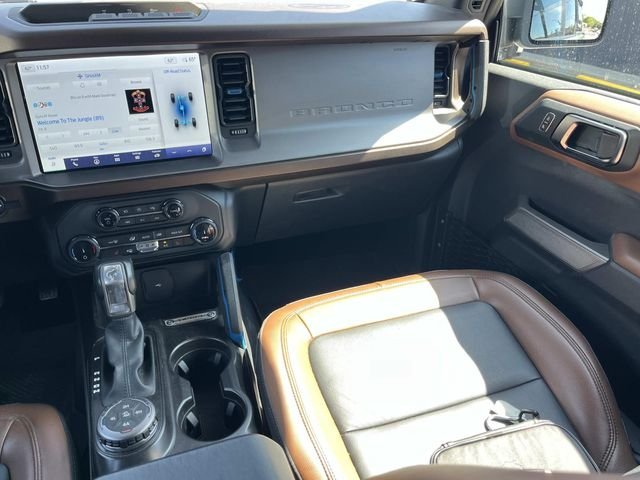Used 2022  Ford Outer Banks image 13