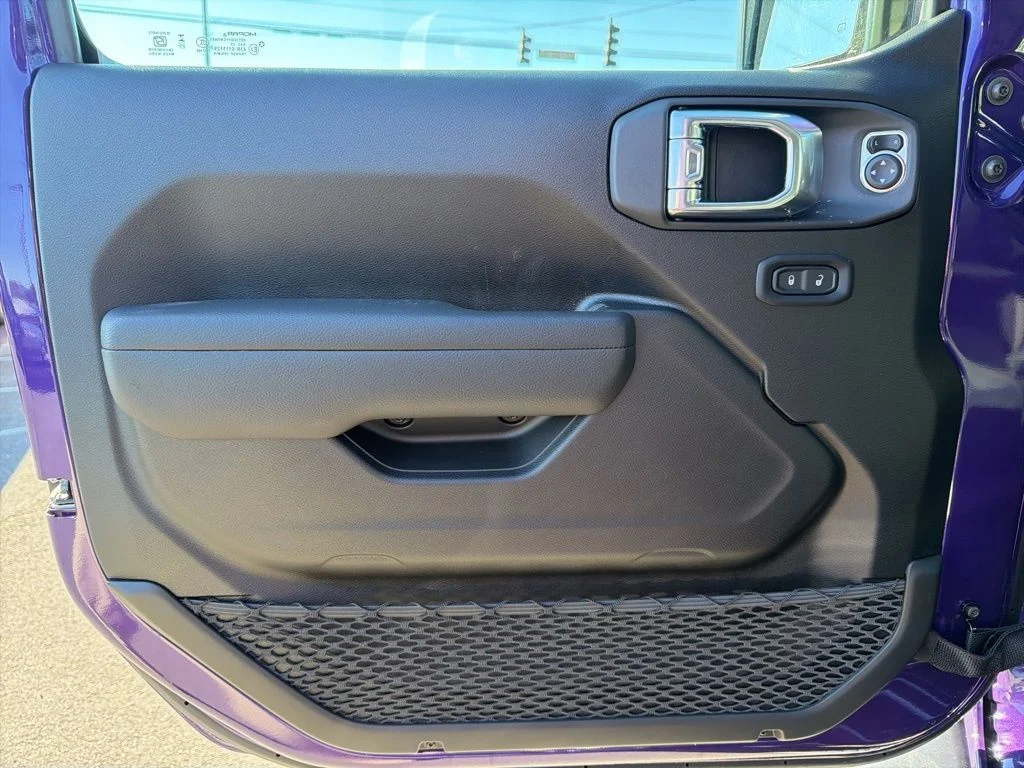 New 2026 Reign Exterior Paint Jeep Sport S image 26