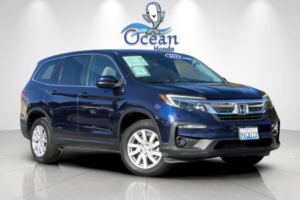 Used 2019 Obsidian Blue Pearl Honda LX image 2