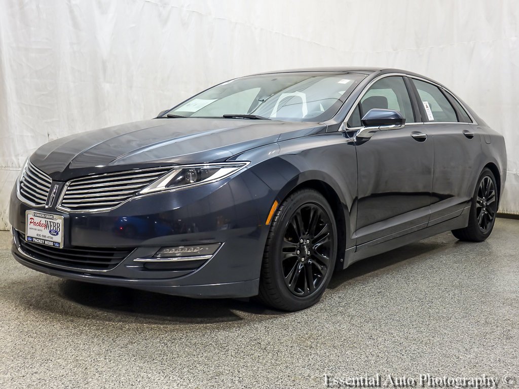 Used 2013 Quartz Metallic Lincoln Base image 2