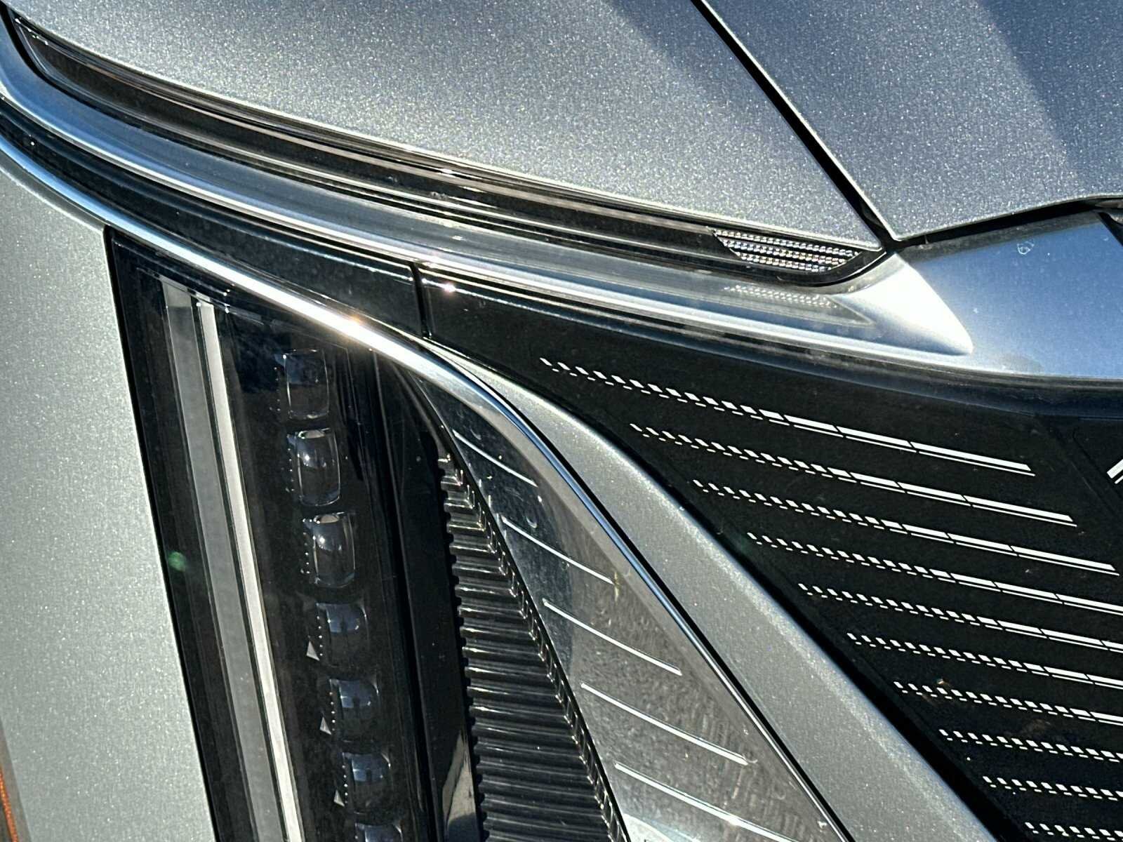 Used 2024 Silver Metallic Cadillac Luxury 4D Sport Utility image 32