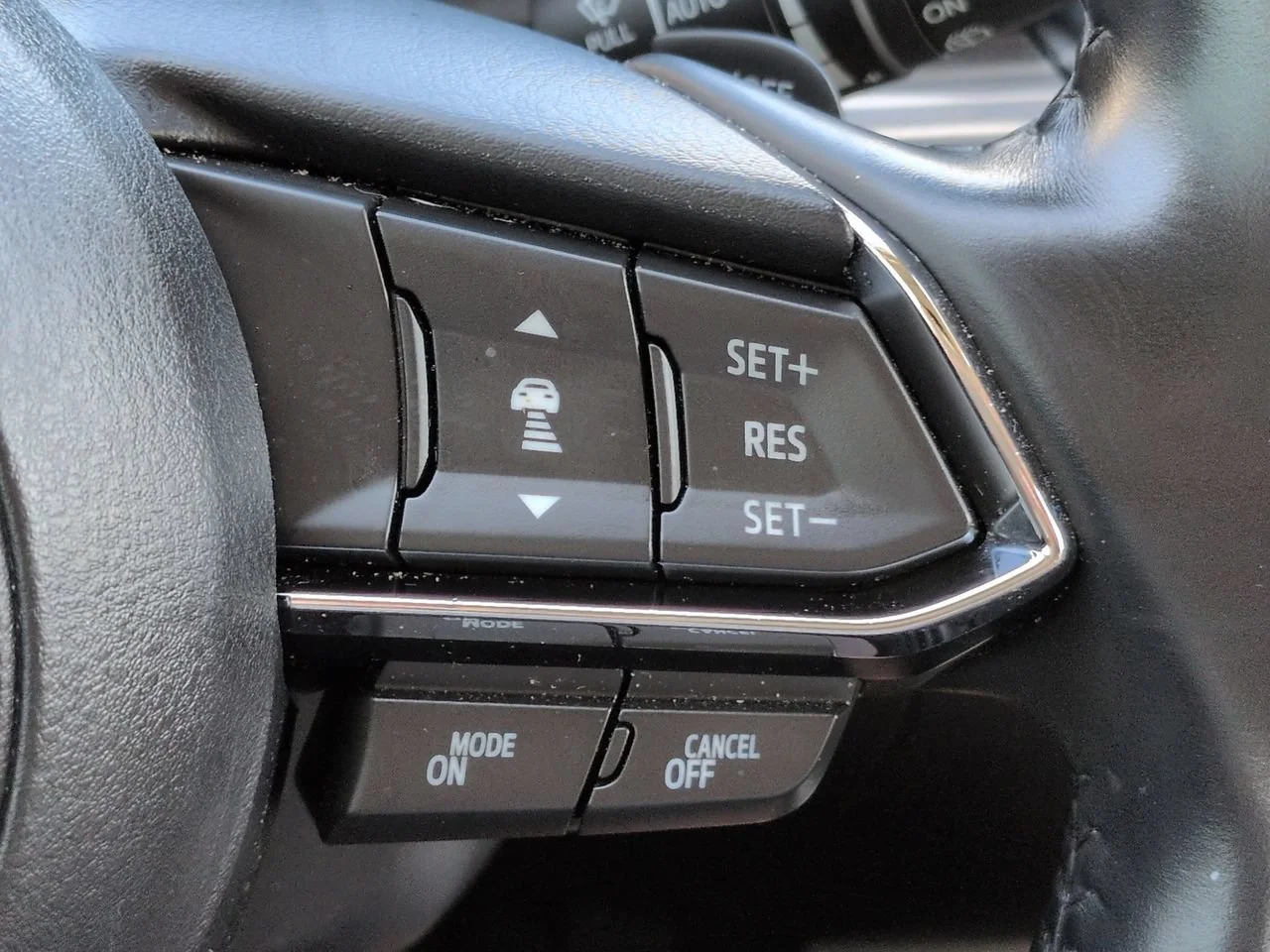Used 2020 Snowflake White Pearl Mica Mazda Grand Touring image 26