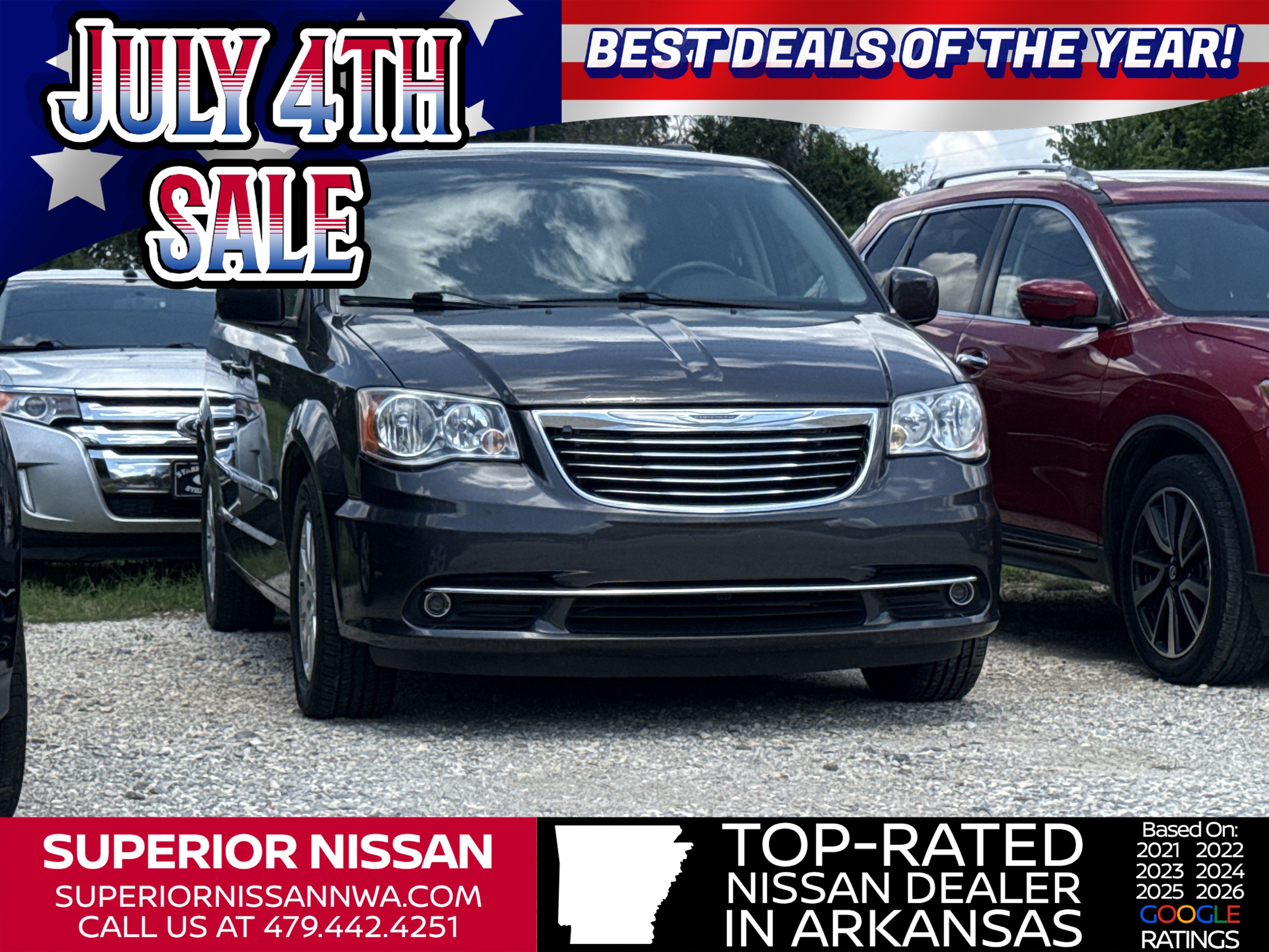 2016 Chrysler Town & Country Touring's photo