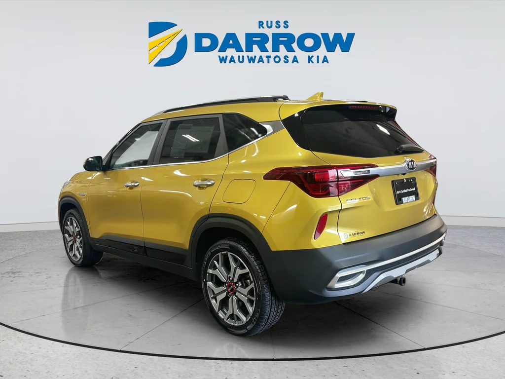 Used 2021 Yellow Kia SX image 3