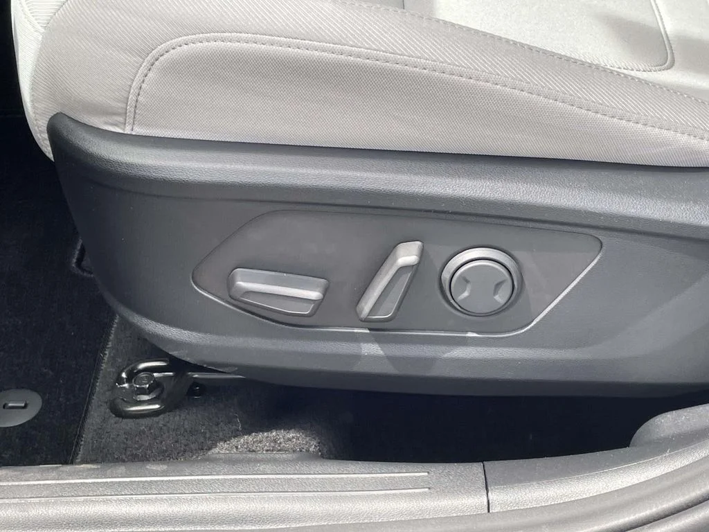 New 2026 Gray Hyundai SEL image 17