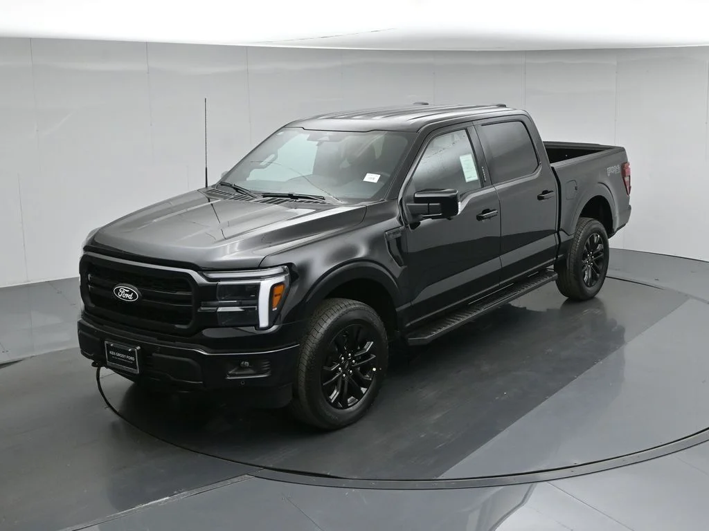 New 2026 Agate Black Metallic Ford Lariat image 38