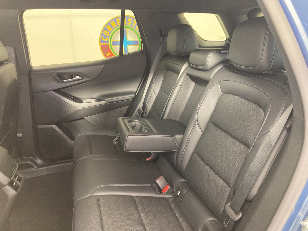 2027 Chevrolet Equinox LT - Photo 14