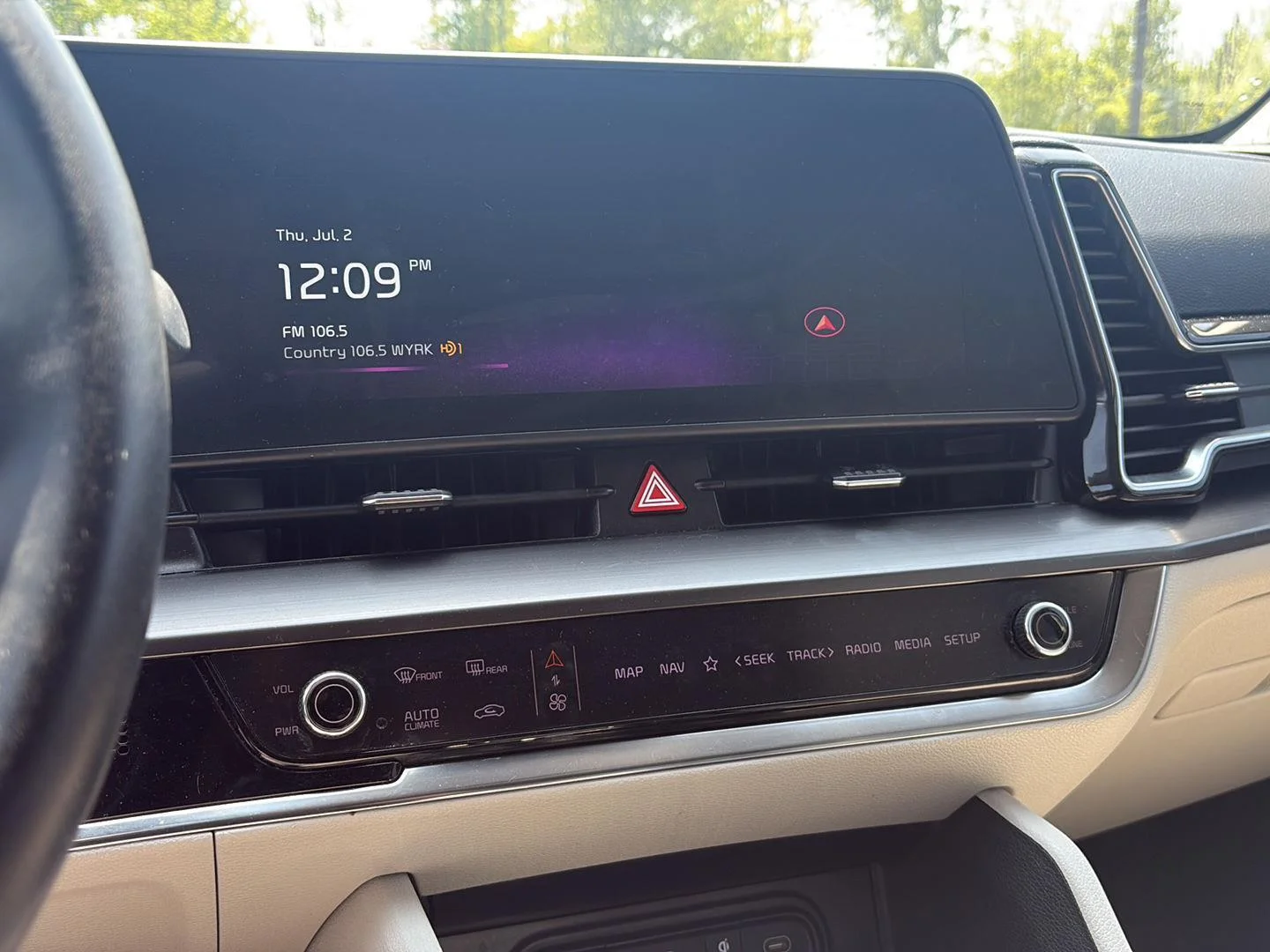 Used 2023 Gravity Gray Kia EX image 8