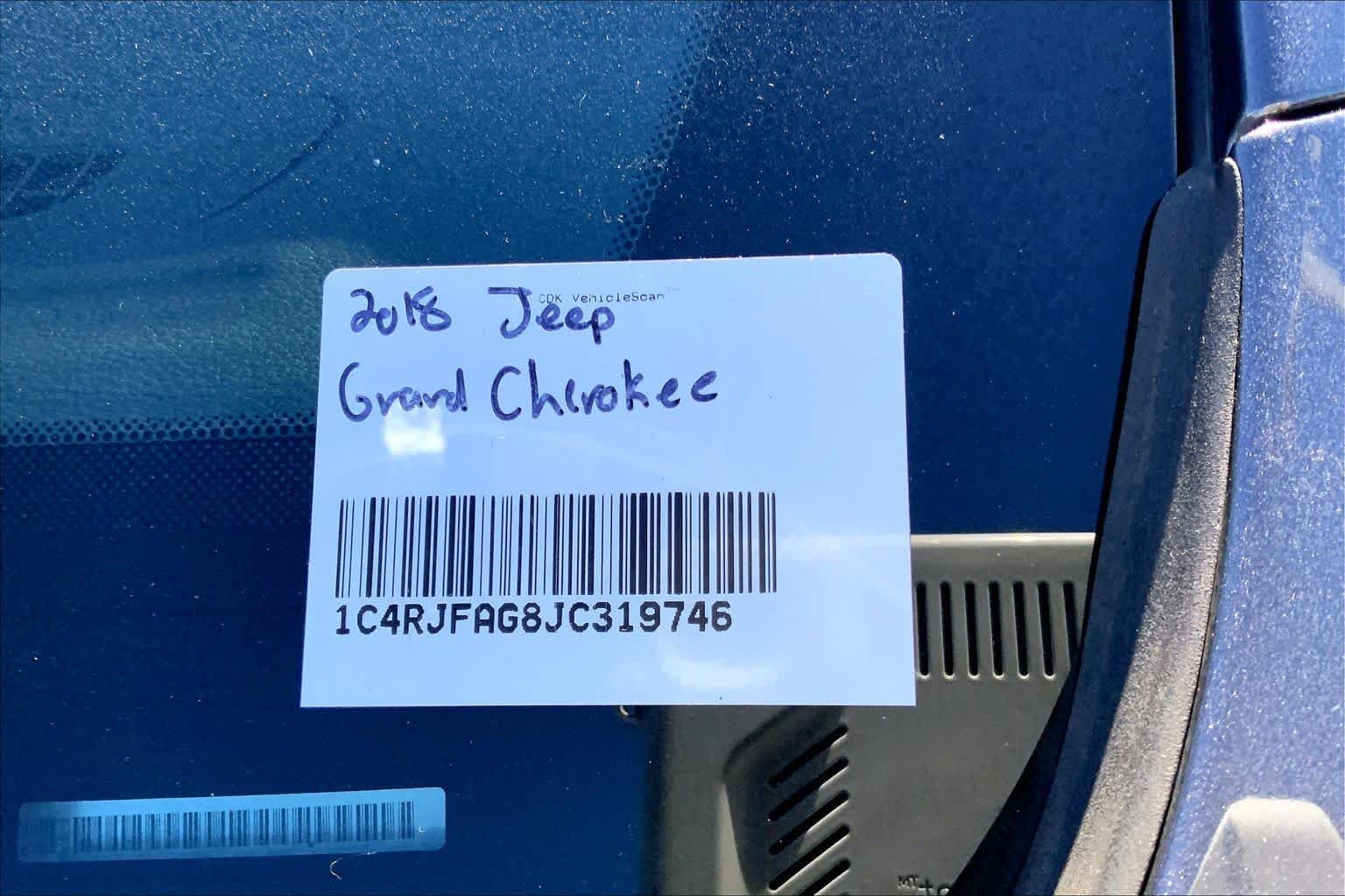 Certified Used 2018 Granite Crystal Metallic Clearcoat Jeep Altitude image 34
