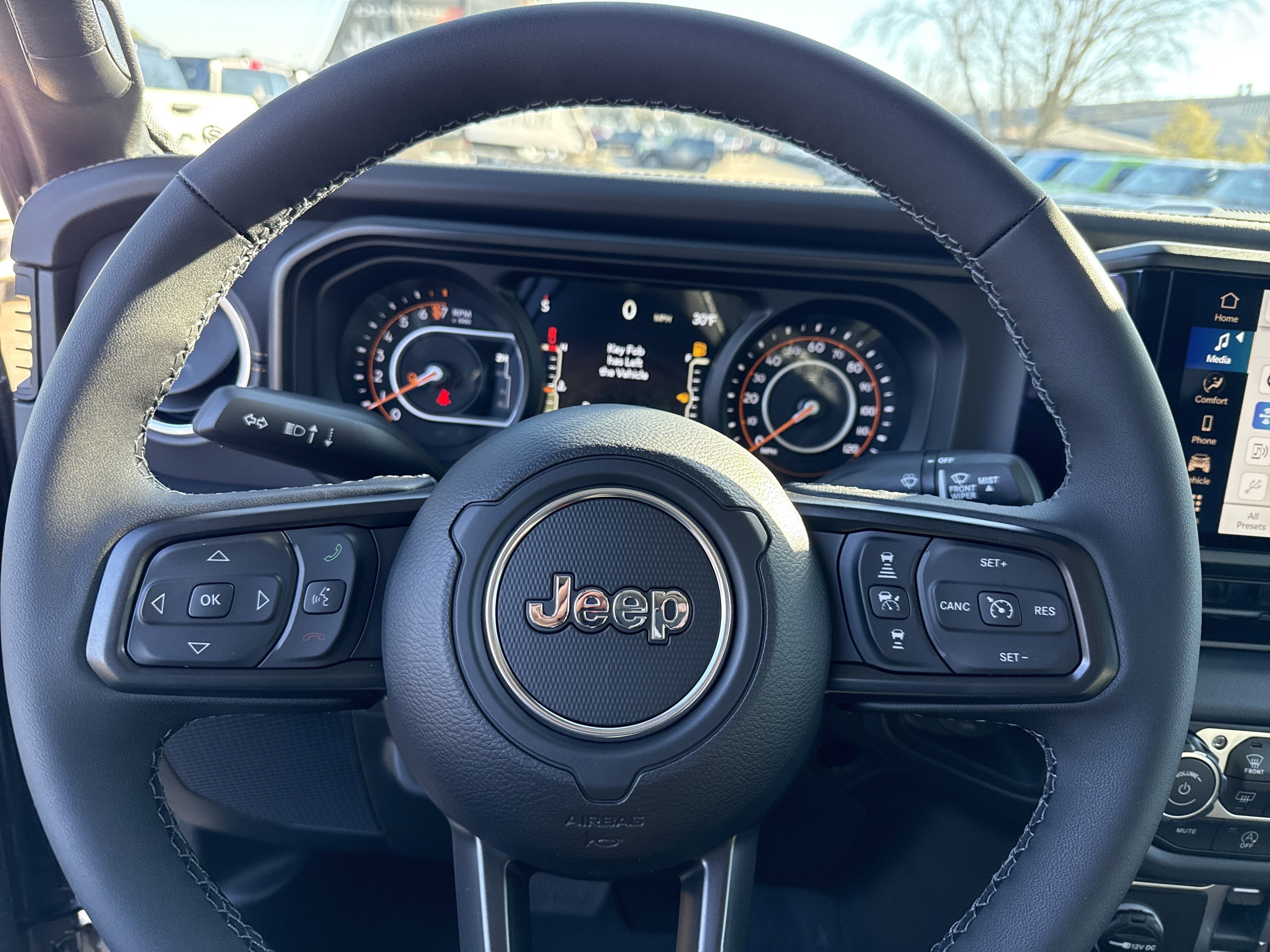 New 2026 Granite Crystal Metallic Clearcoat Jeep Sahara image 25