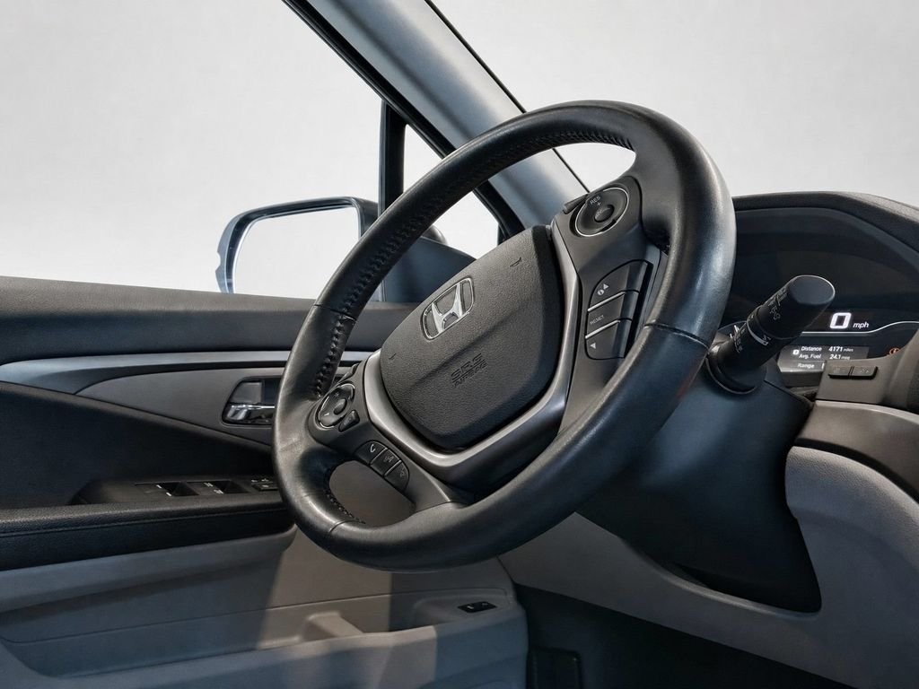 Used 2018  Honda EX-L image 34