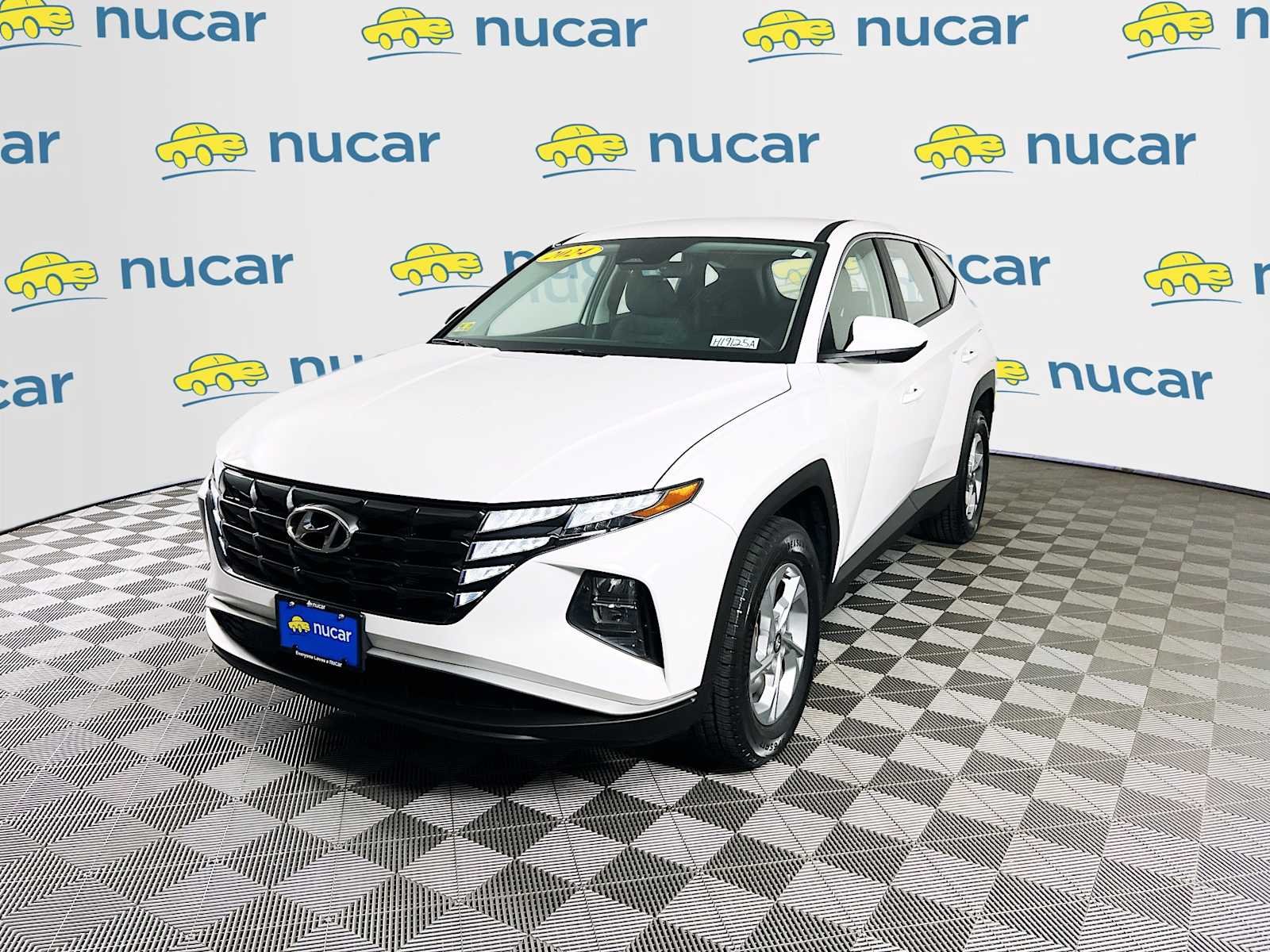 Certified Used 2024 White Pearl Hyundai SE image 3