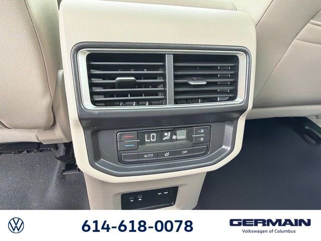 New 2026 Deep Black Pearl Volkswagen 2.0T SE w/Technology image 18