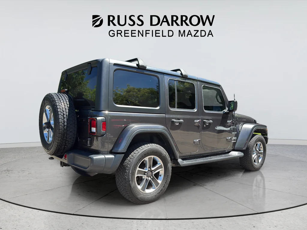 Used 2018 Gray Jeep Unlimited Sahara image 5