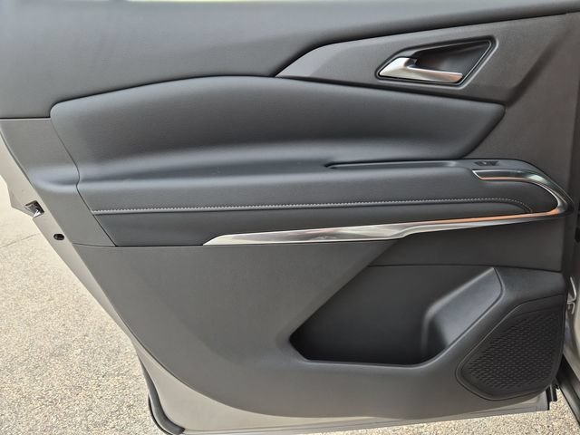 2027 Chevrolet Traverse Z71 - Photo 29