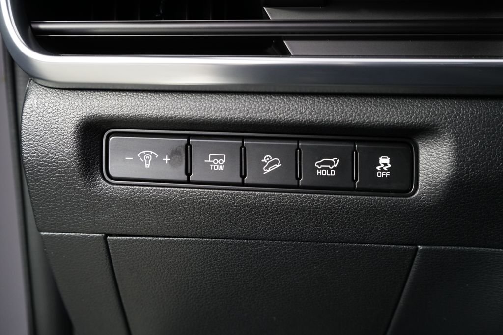 Used 2025 Gray Kia SX X-Line image 17