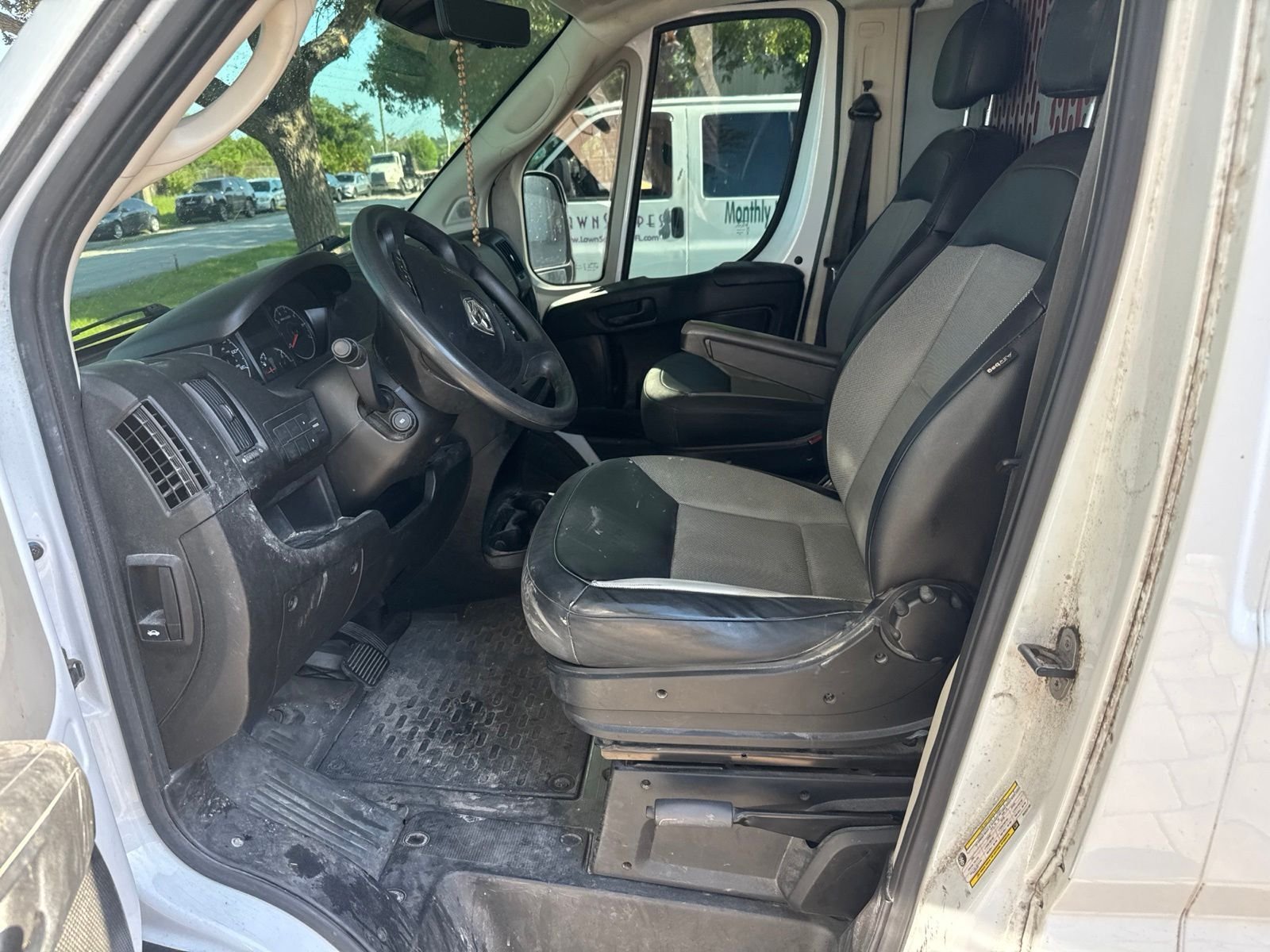 Used 2021 White Ram High Roof image 8