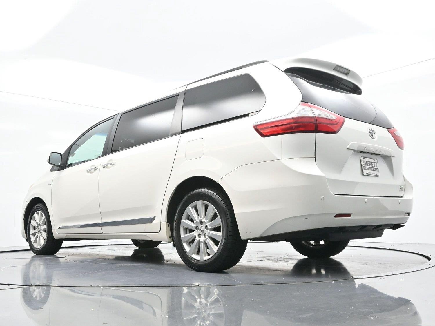 Used 2017 Blizzard Pearl Toyota XLE image 46