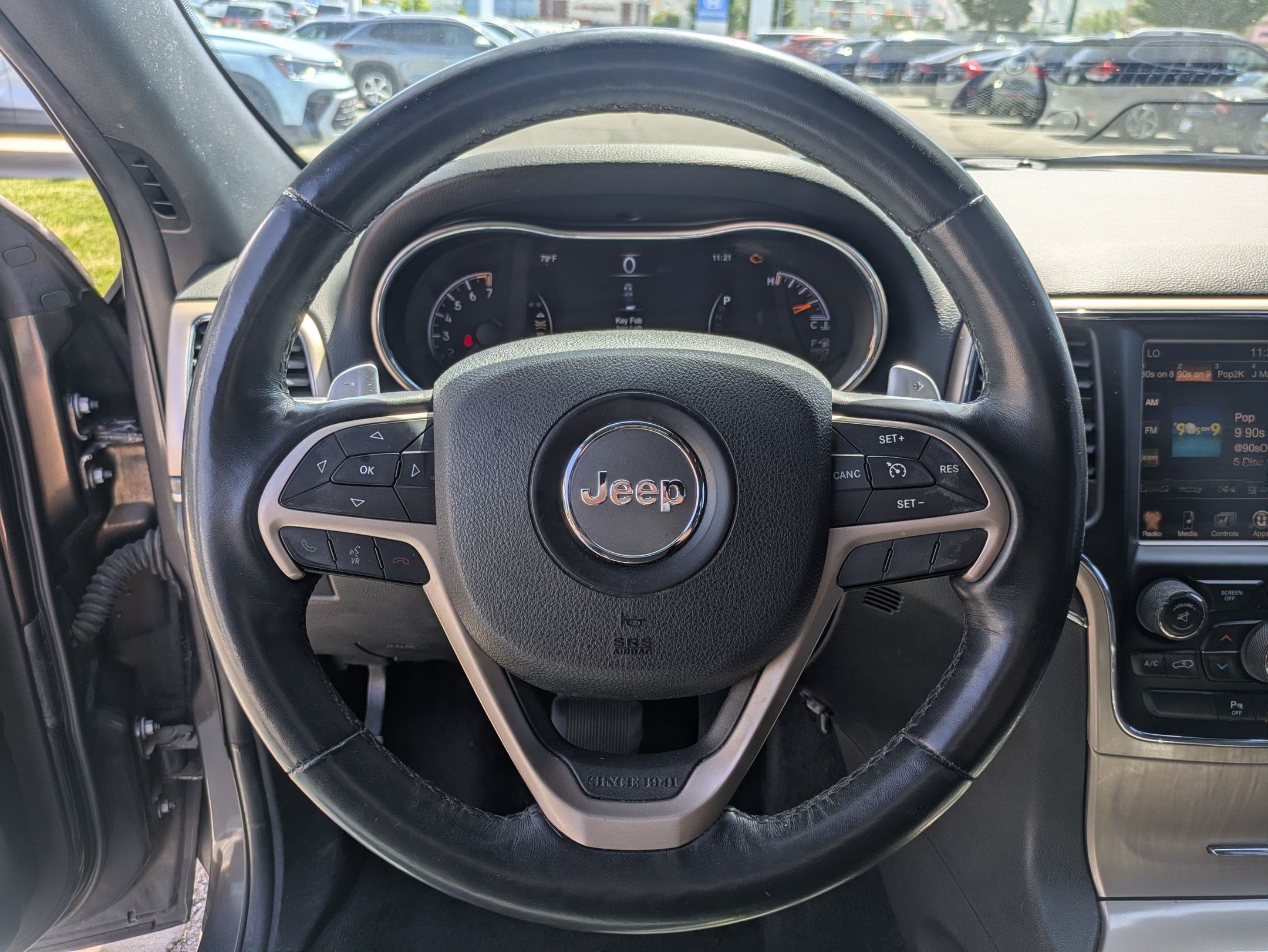 Used 2015 Granite Crystal Metallic Clearcoat Jeep Limited image 15