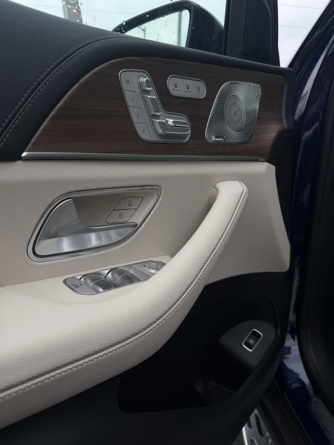 New 2026 Blue Mercedes-Benz GLS 450 image 38