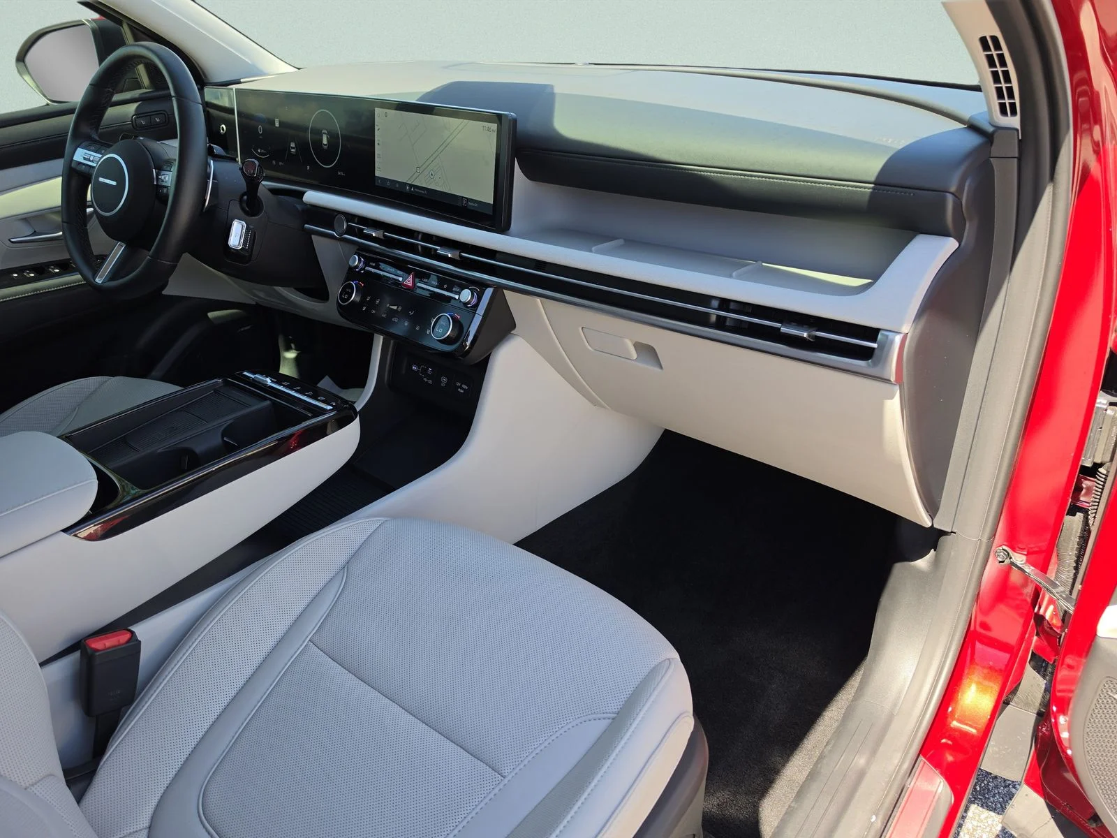Used 2025 Red Hyundai Limited image 15