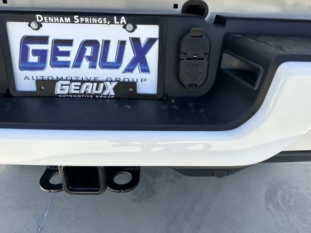 New 2027 Bright White Clear-Coat Exterior Paint RAM Laramie image 20