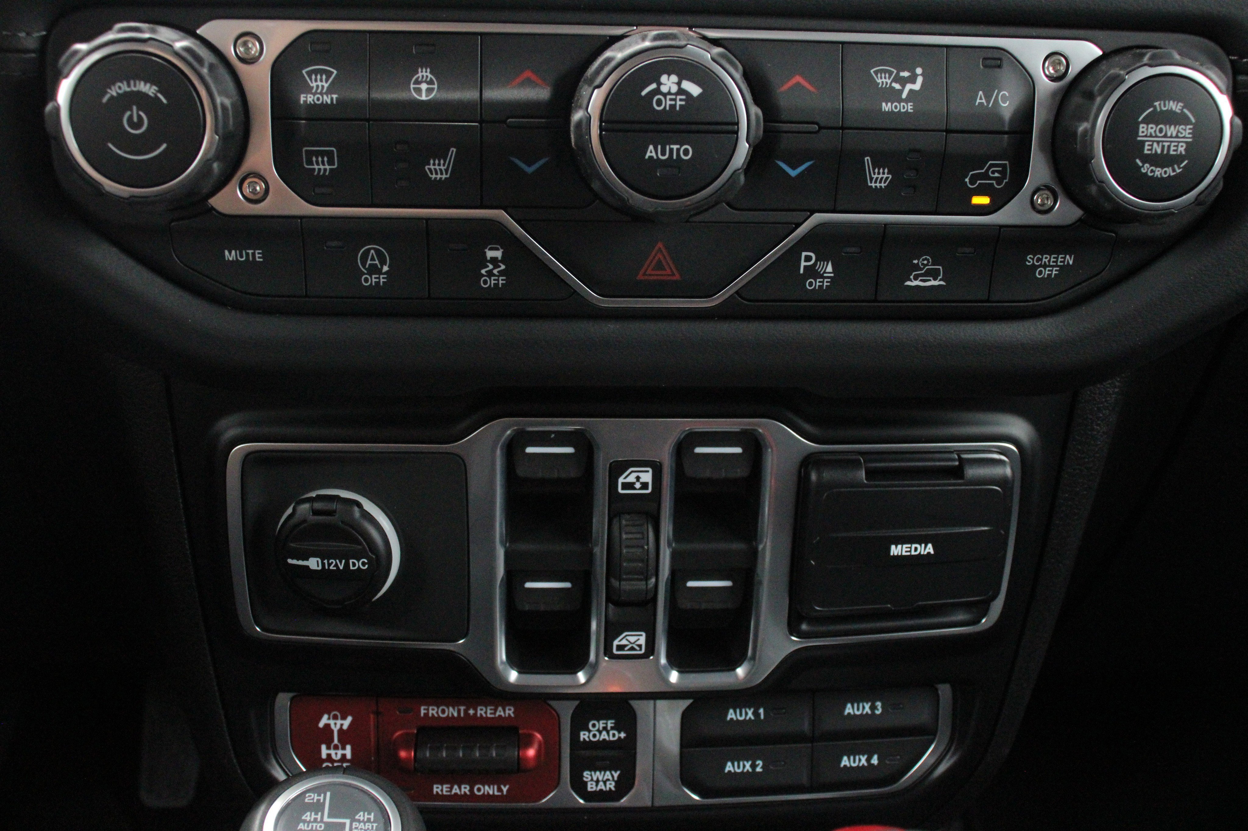 New 2026 Hydro Blue Pearl-Coat Exterior Paint Jeep Rubicon X image 20