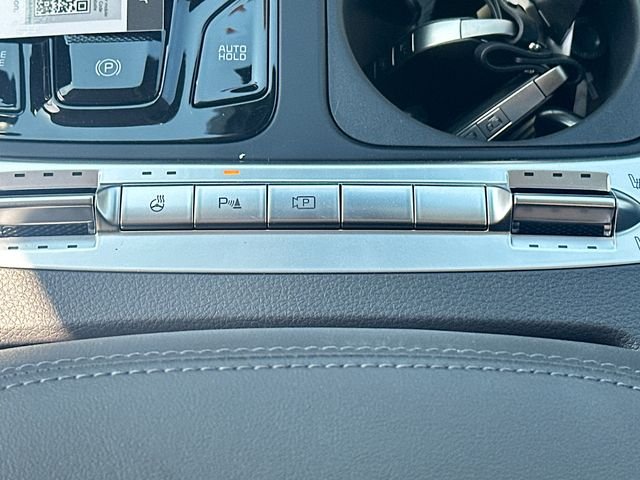 New 2026 Snow White Pearl Kia SX Prestige image 21