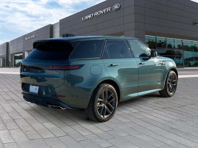New 2026 Giola Green Land Rover Dynamic SE image 5