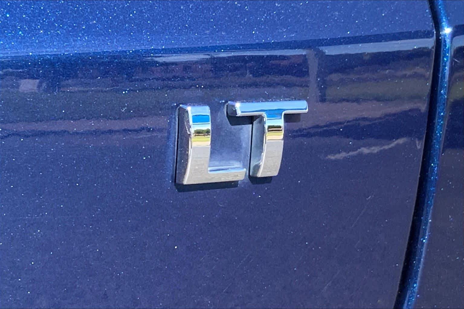 Used 2023 Blue Glow Metallic Chevrolet LT image 9