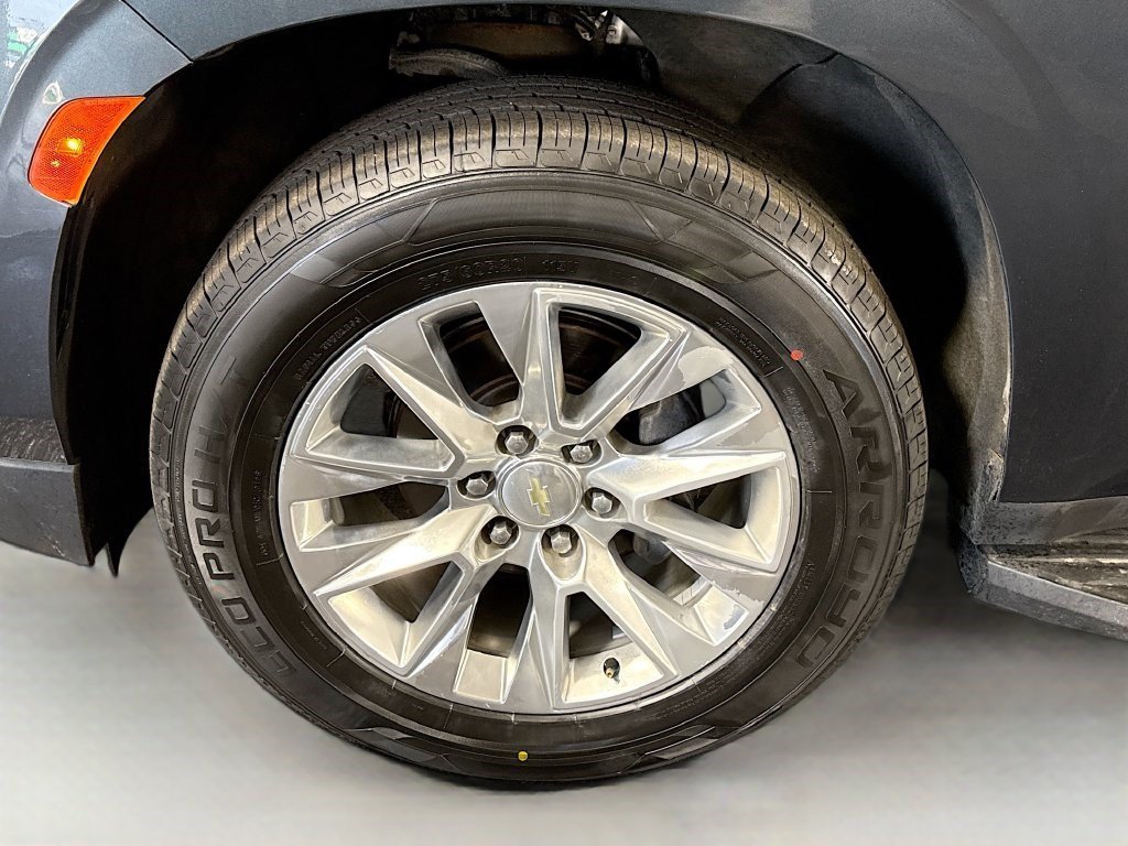 Used 2021 Shadow Gray Metallic Chevrolet Premier image 34