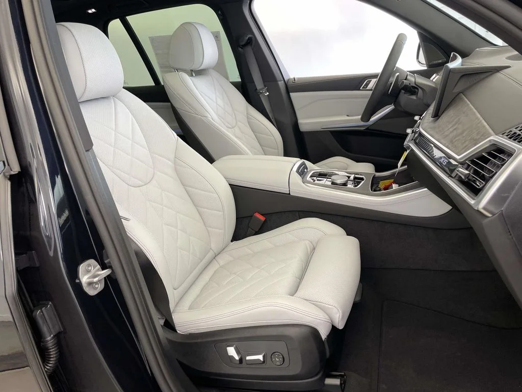 New 2026 Black BMW xDrive50e image 20