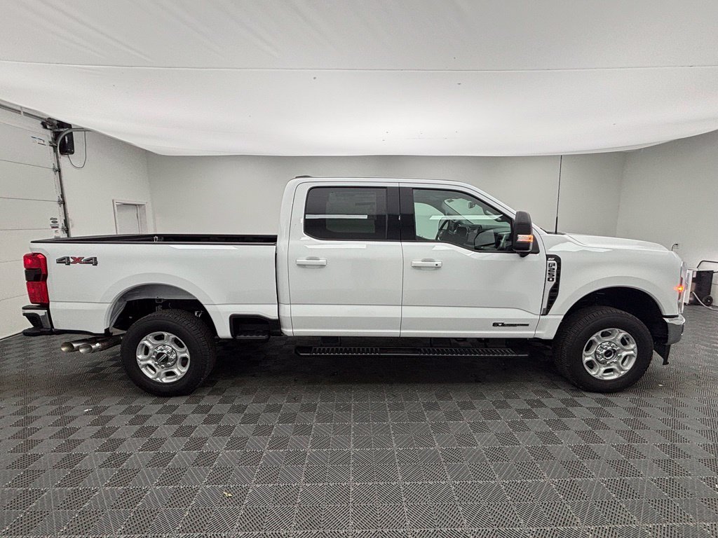 New 2026 White Ford XLT image 7