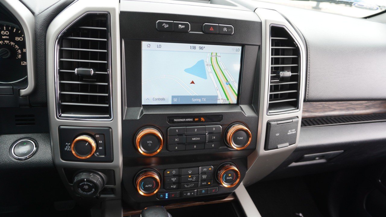 Used 2019 Gray Ford LARIAT image 17